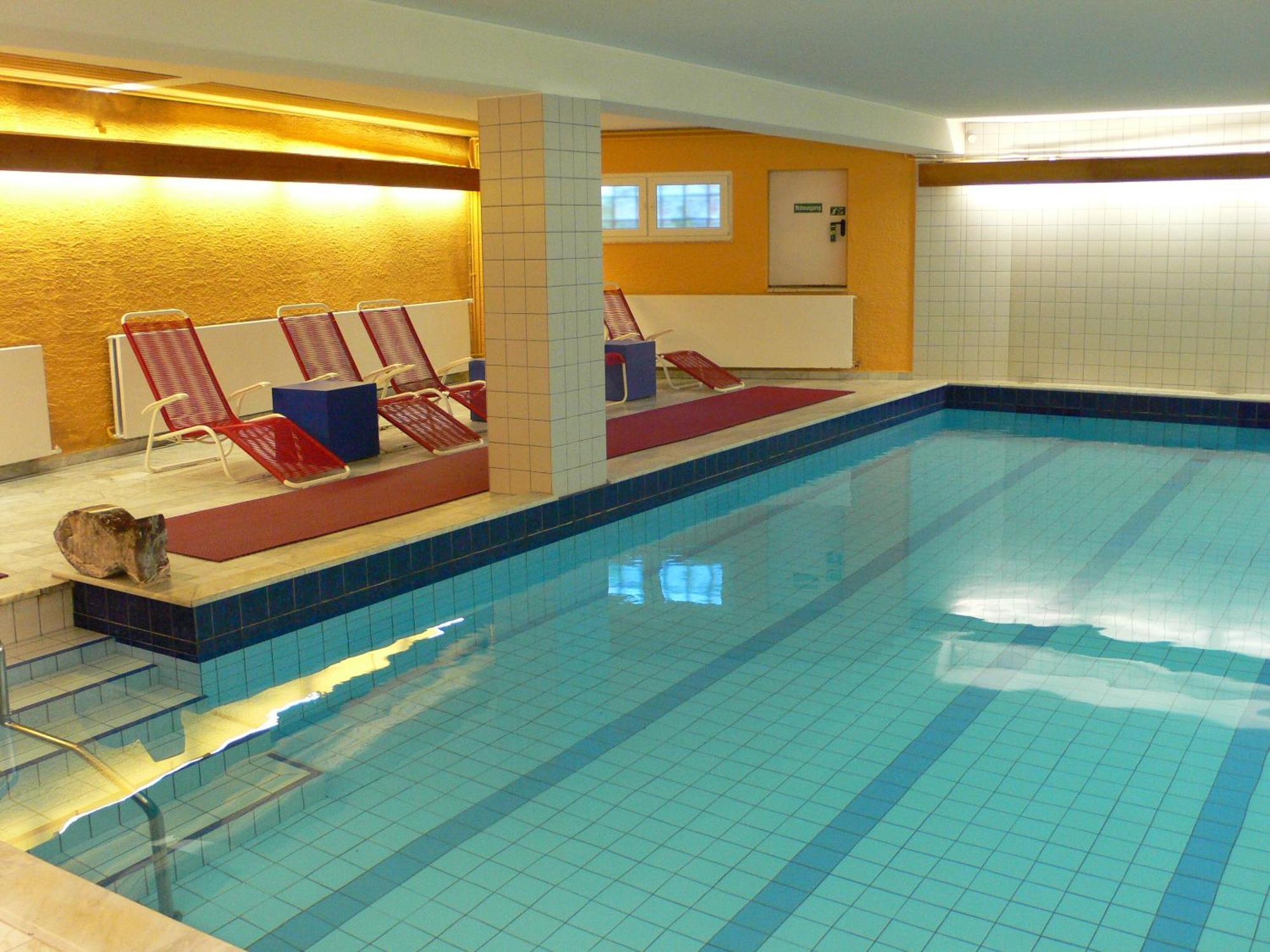 Hotel Meran Hallenbad & Sauna Saarbruecken Exterior photo