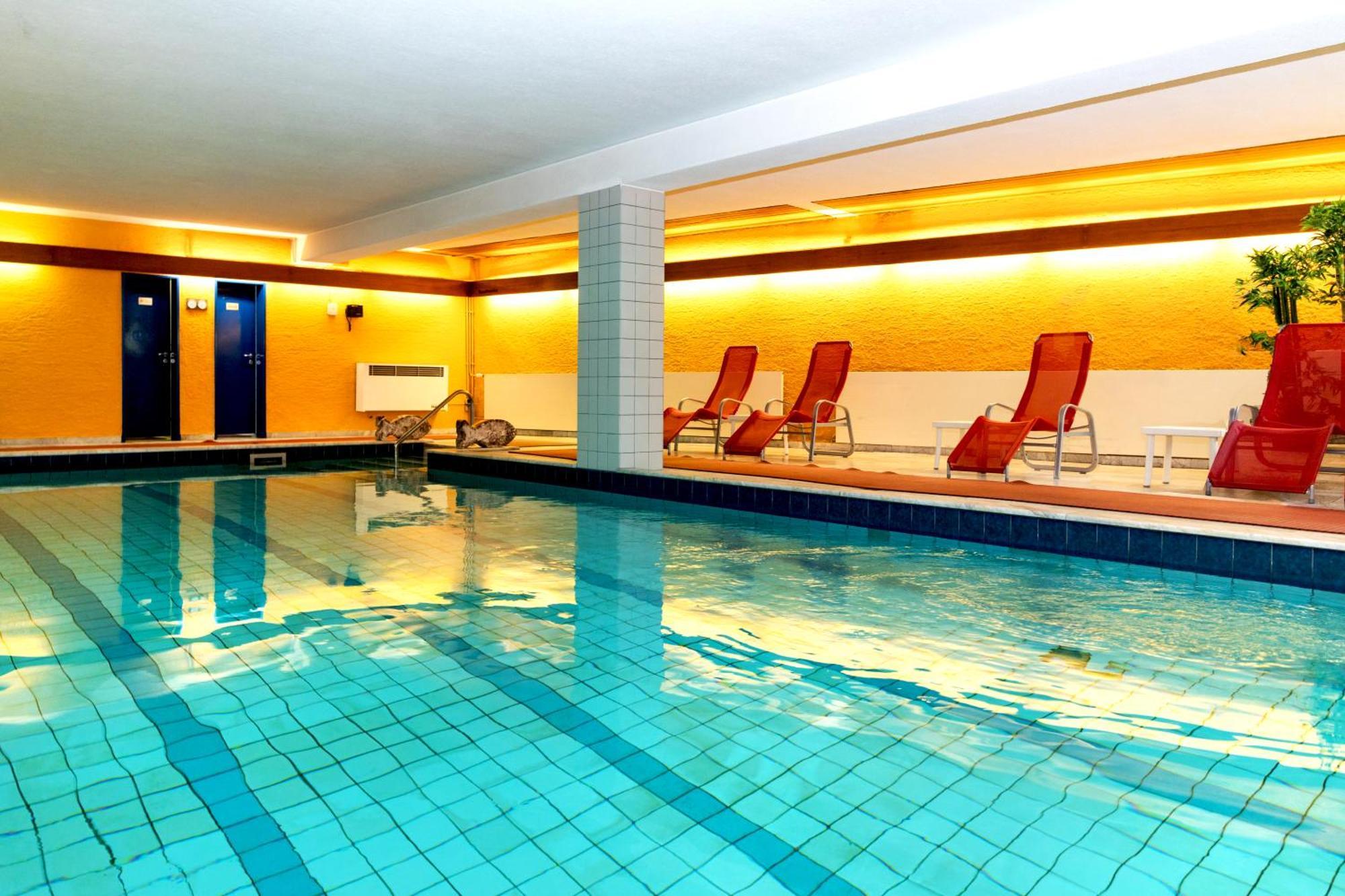Hotel Meran Hallenbad & Sauna Saarbruecken Exterior photo